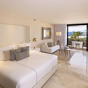 Junior Suite Ocean Front